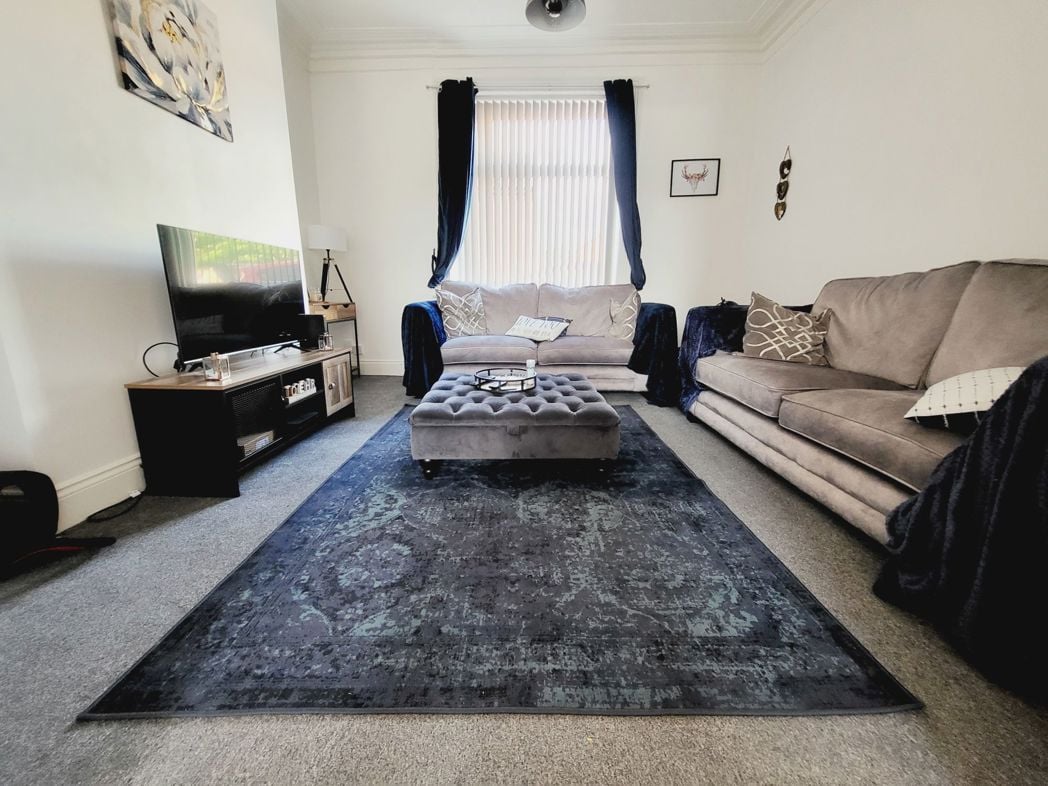 Lounge.