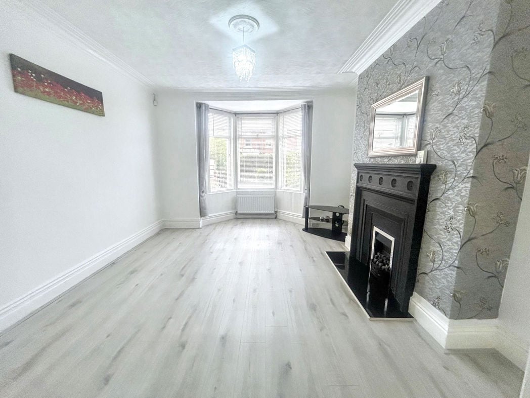 Property image 2 of 10