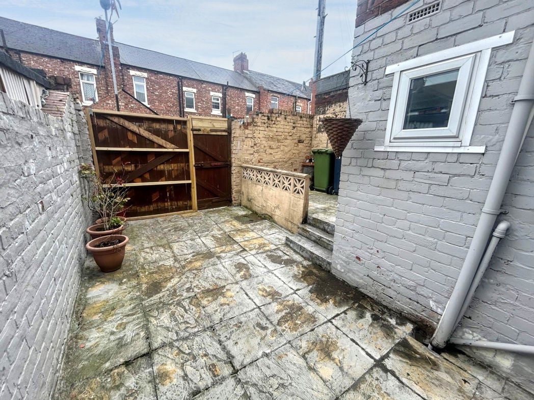 Property image 10 of 10
