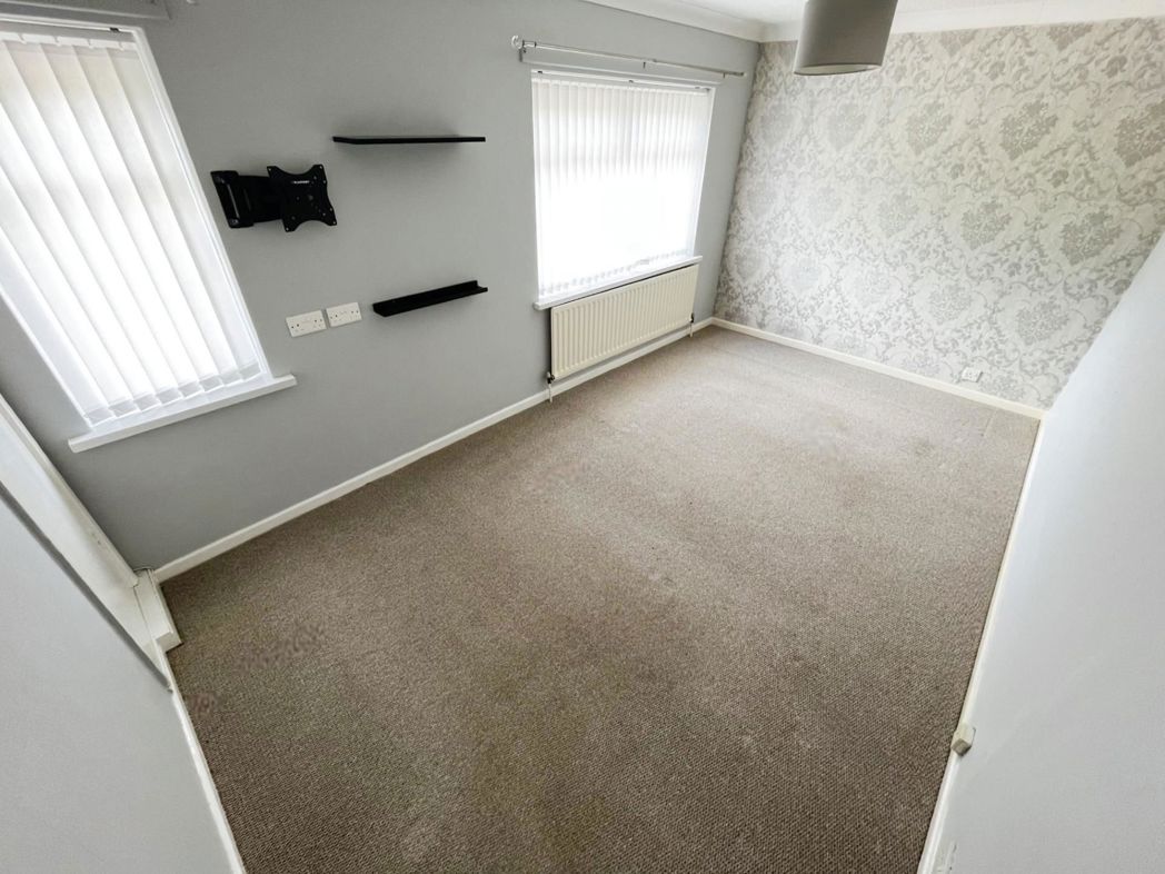 Property image 5 of 9
