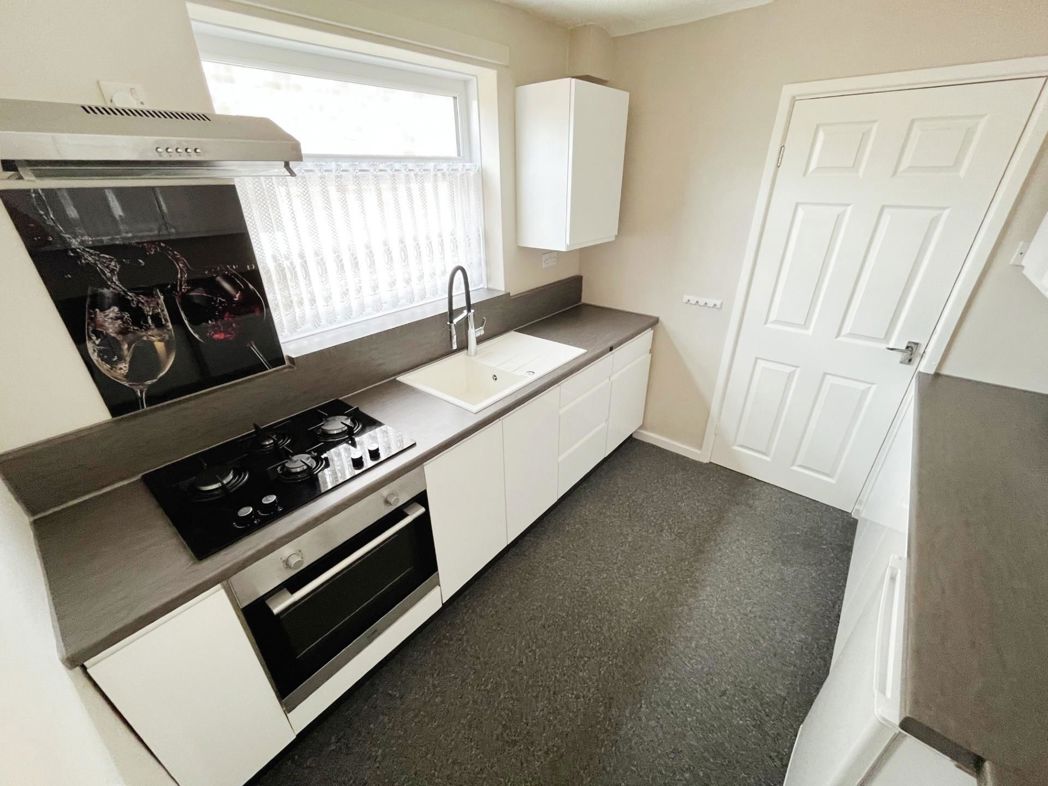 Property image 4 of 9