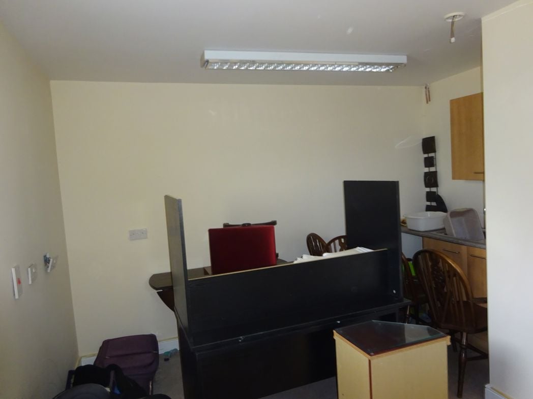 Property image 4 of 15