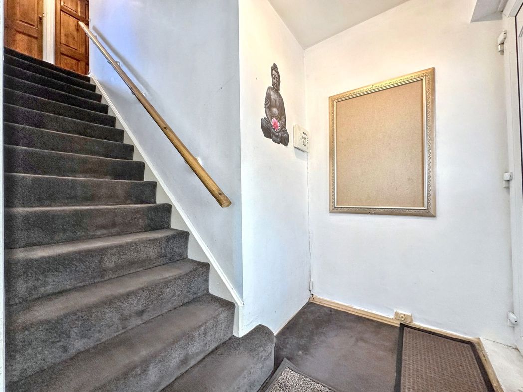 Property image 5 of 18