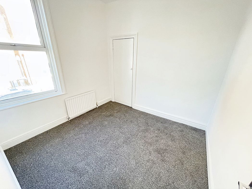 Property image 6 of 7