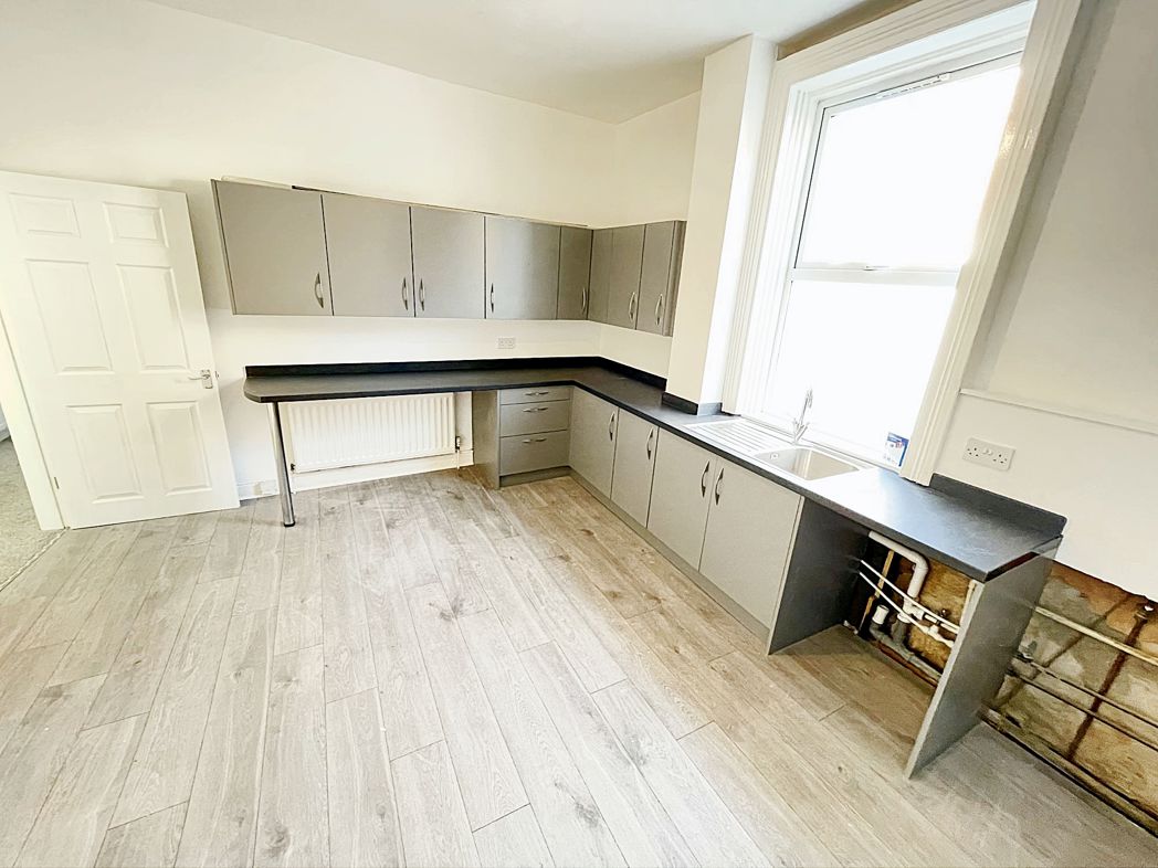Property image 2 of 7