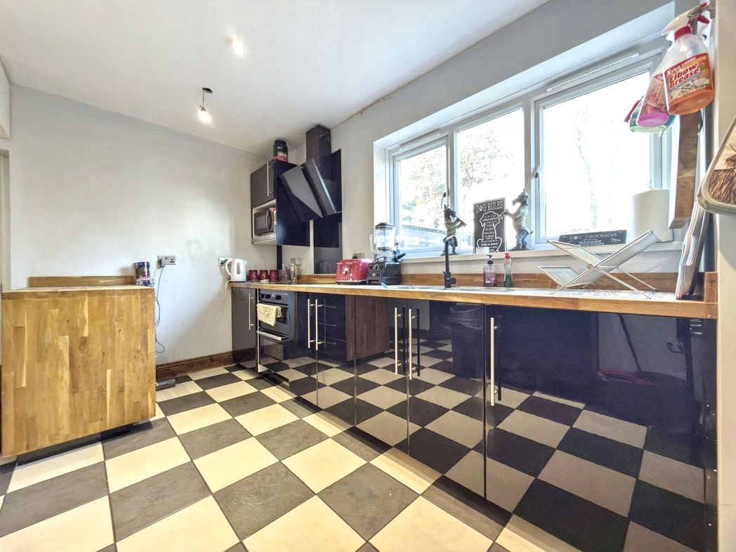 Property image 7 of 24