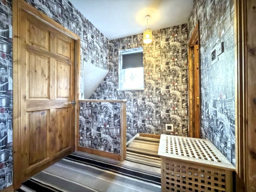Property image 12 of 24