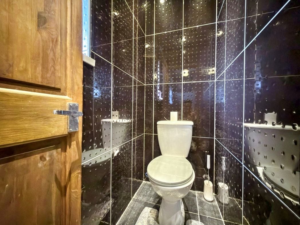 Property image 20 of 24