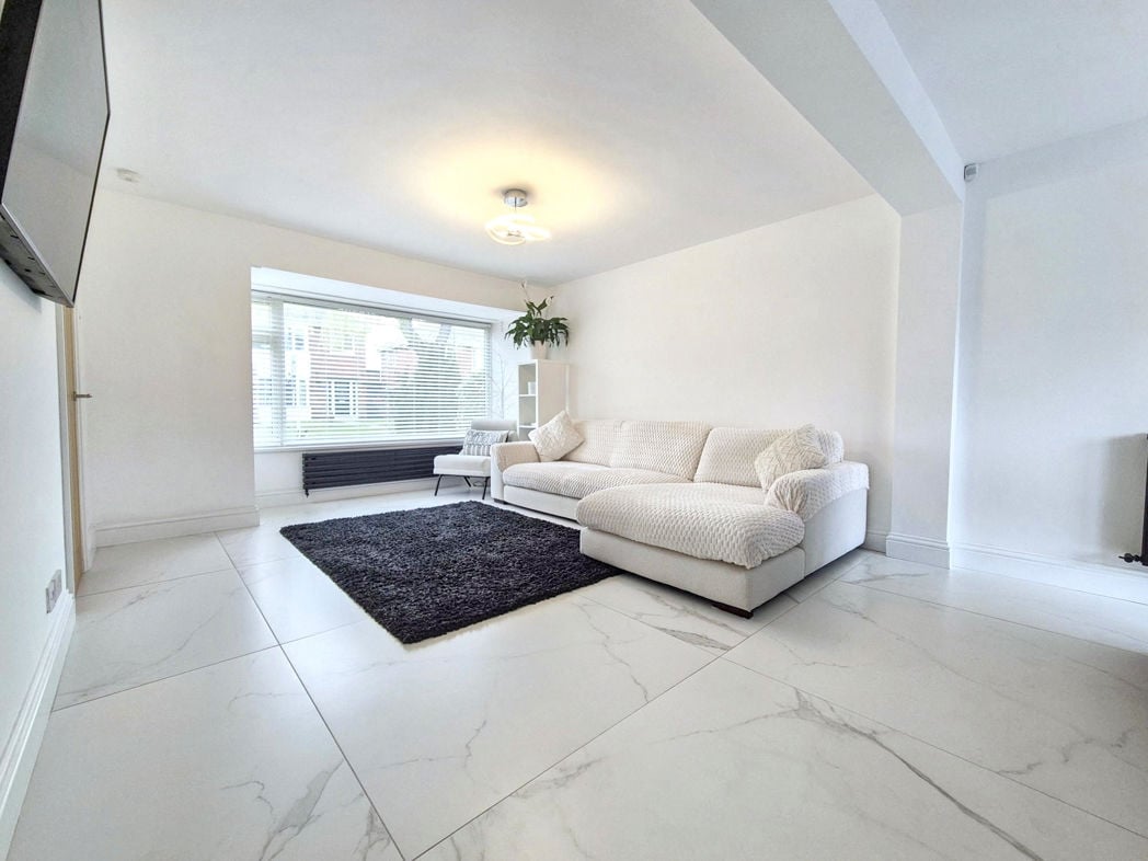 Property image 5 of 28