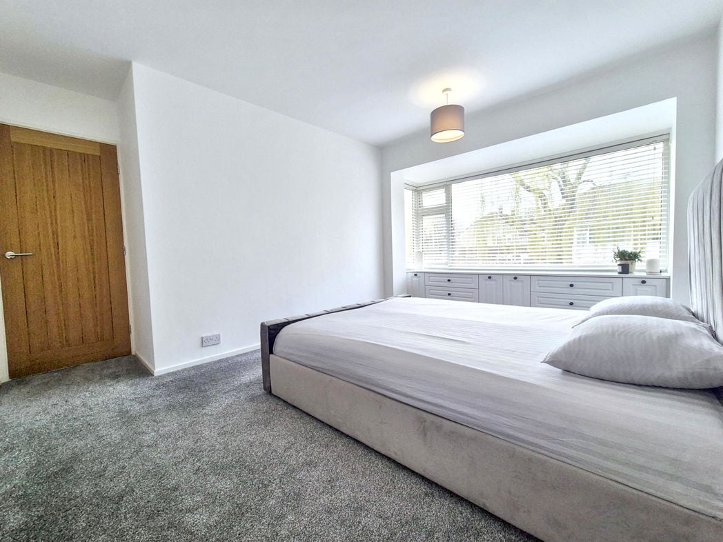 Property image 16 of 28
