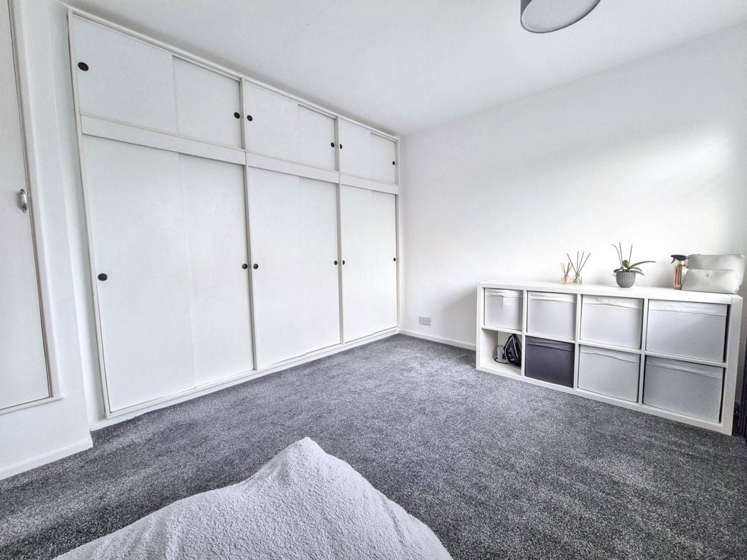 Property image 18 of 28