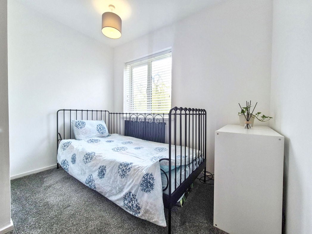 Property image 19 of 28
