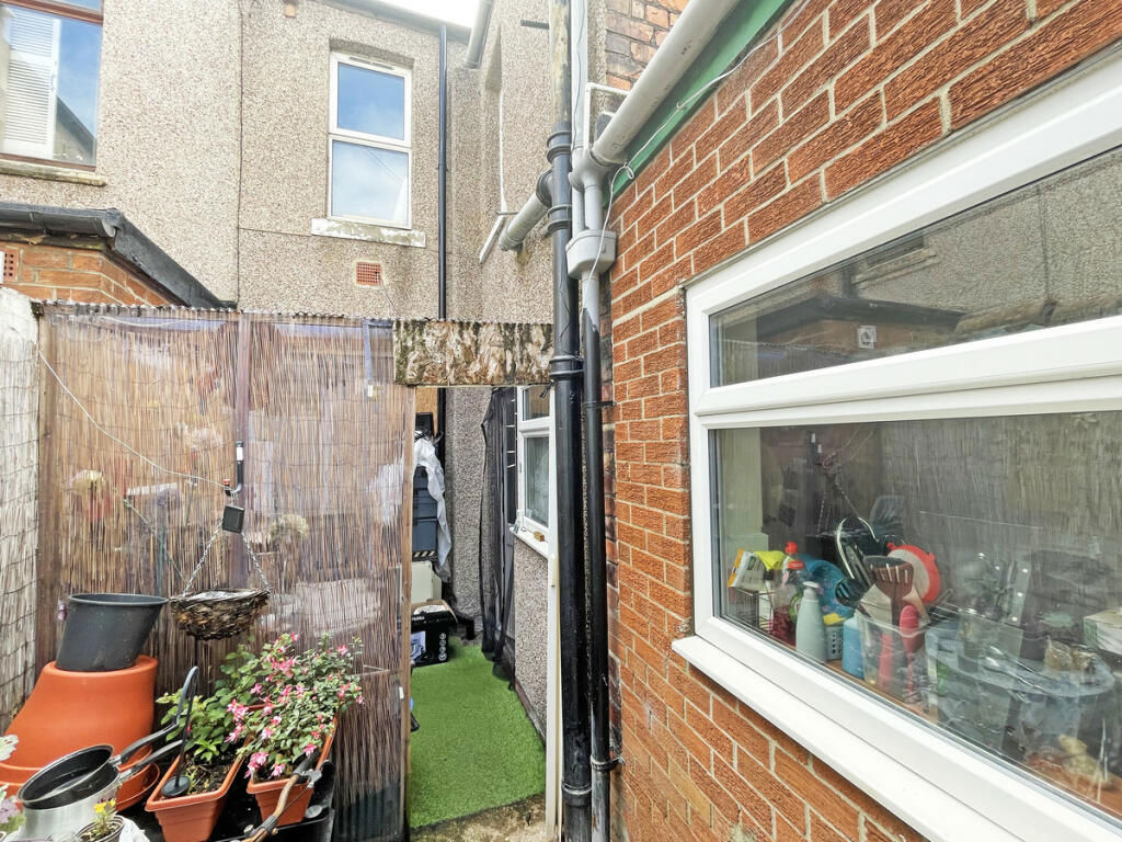 Property image 9 of 13