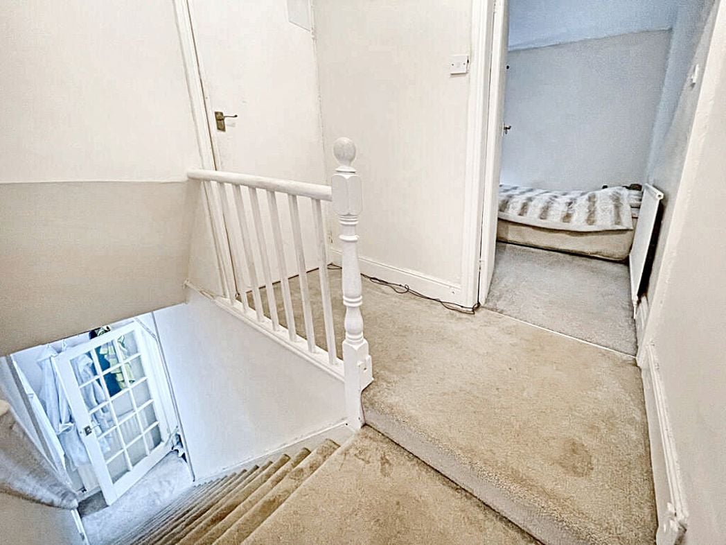 Property image 6 of 13