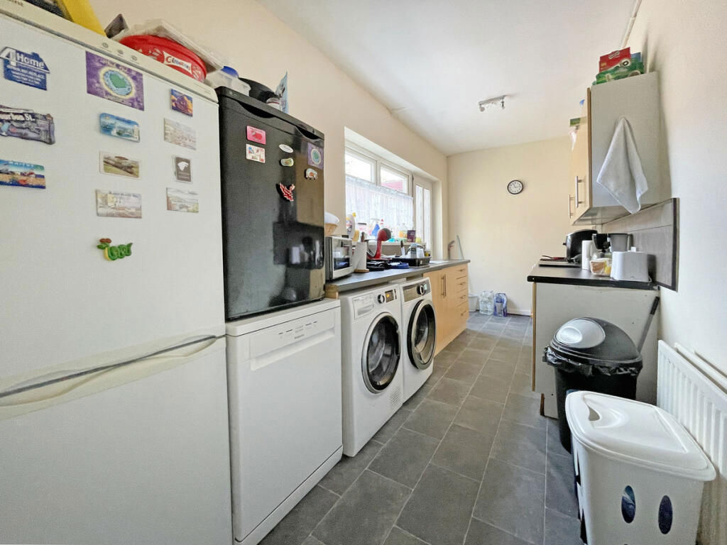 Property image 3 of 13