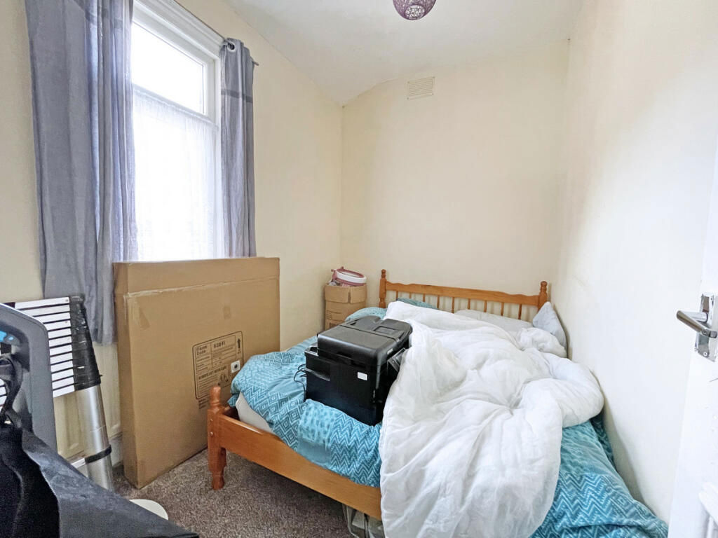 Property image 8 of 13