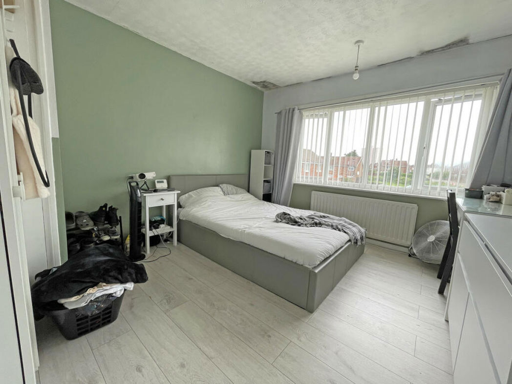 Property image 16 of 18