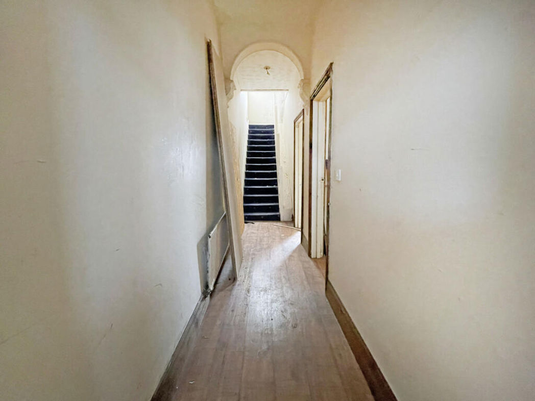 Property image 5 of 19
