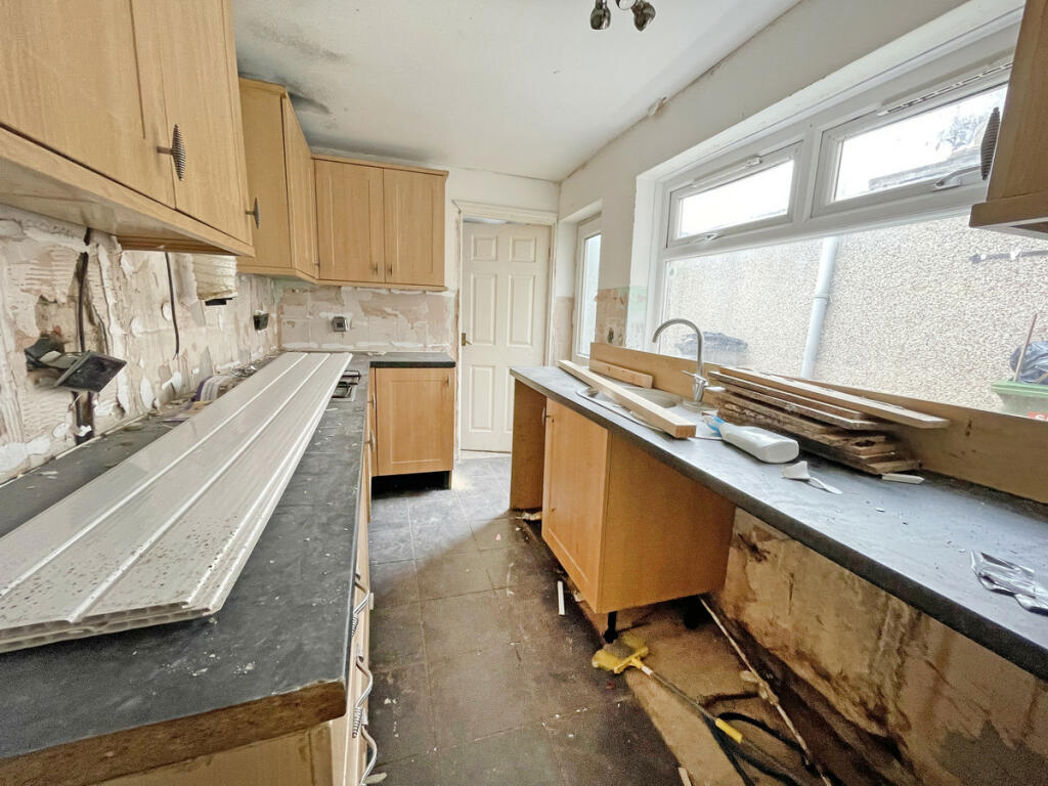 Property image 3 of 19