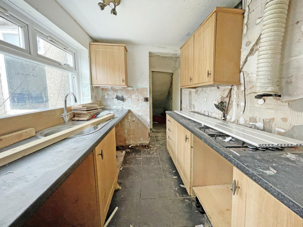 Property image 10 of 19