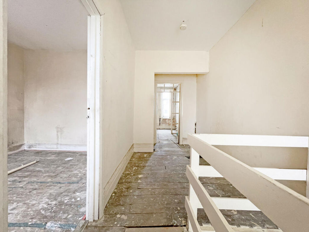 Property image 13 of 19