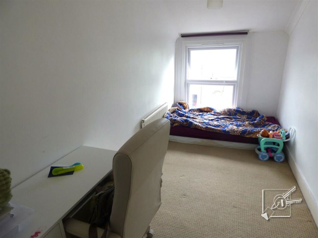 Property image 2 of 15