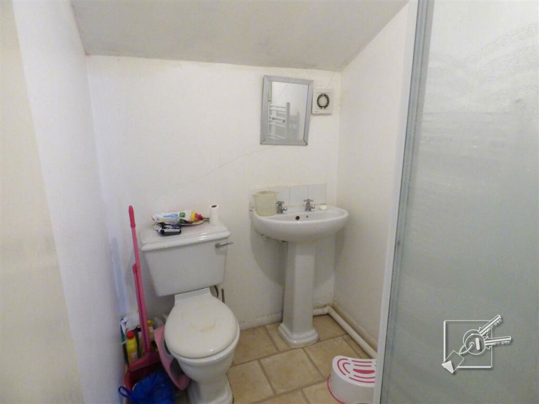 Property image 5 of 15