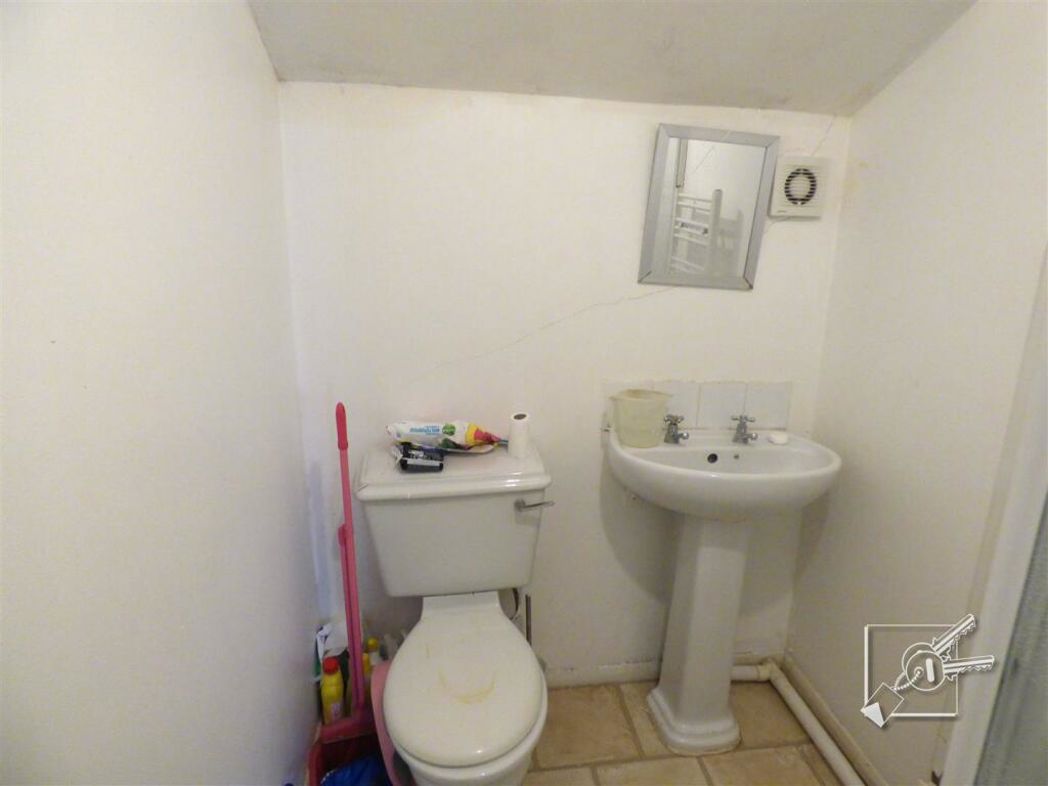Property image 10 of 15