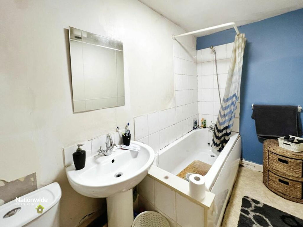 Property image 5 of 8