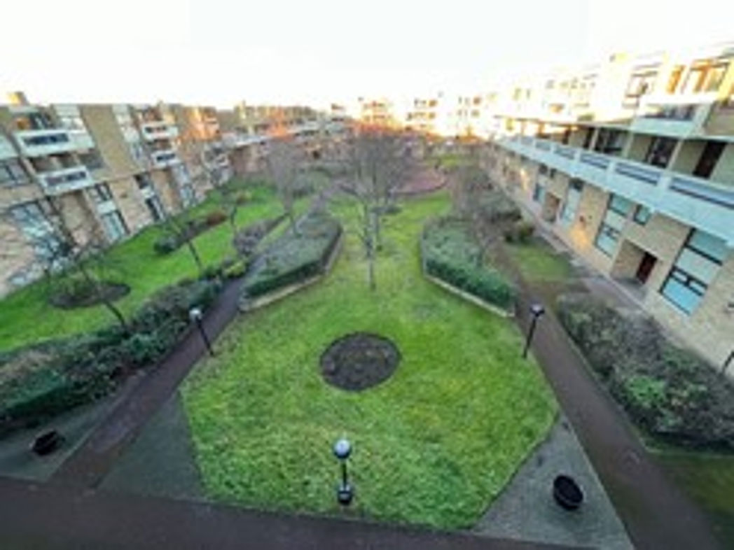 Property image 3 of 3