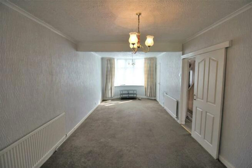 Property image 3 of 11