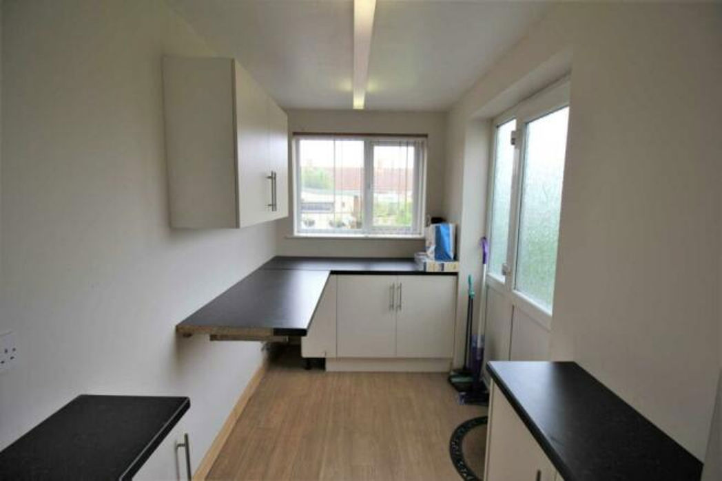 Property image 6 of 11