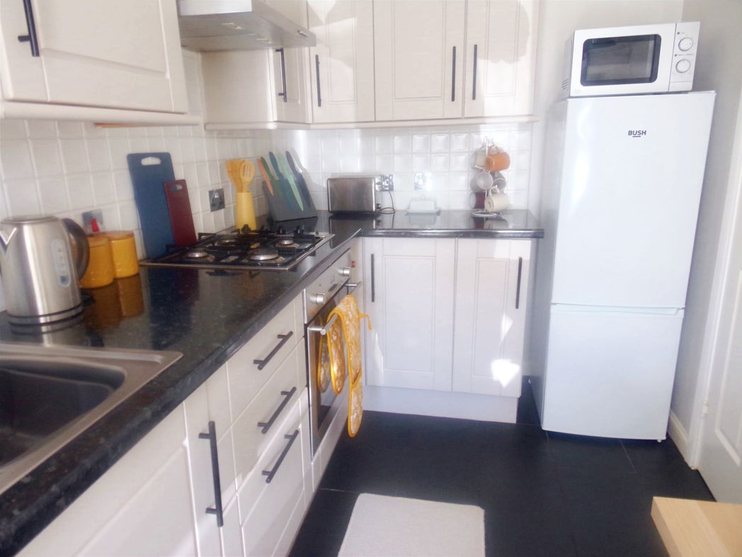 Property image 3 of 21
