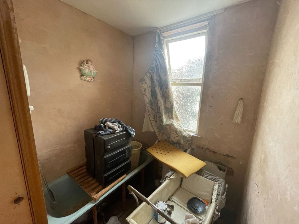 Property image 11 of 13