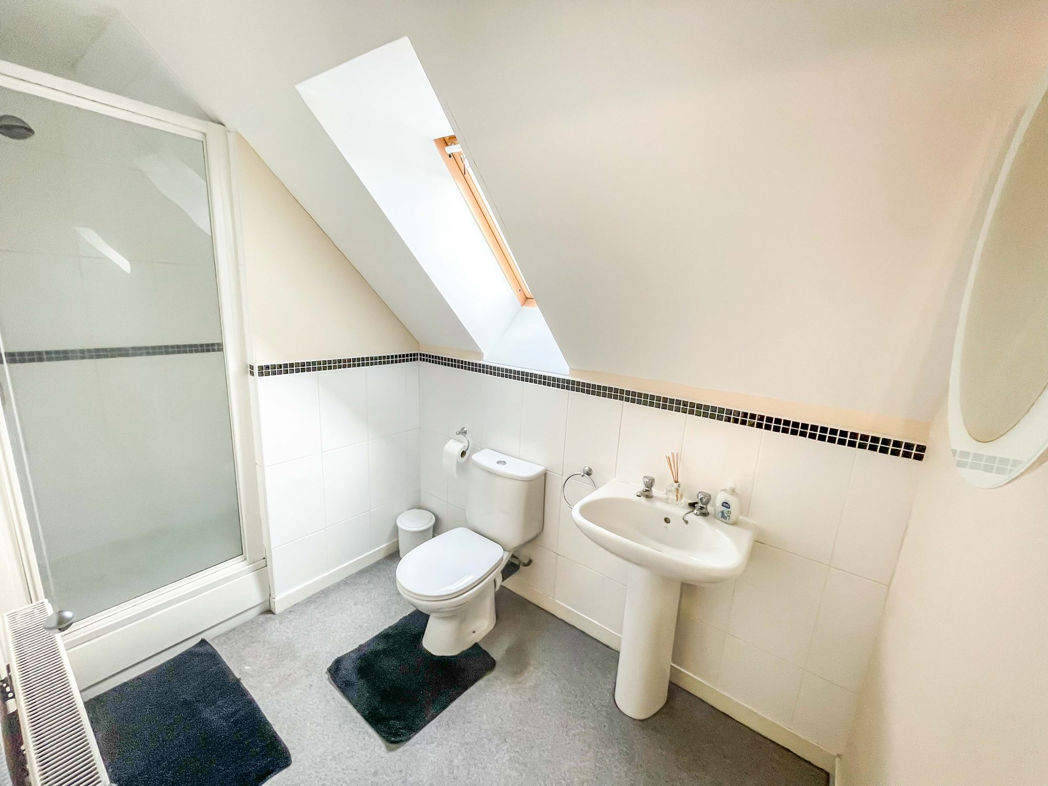Property image 10 of 11