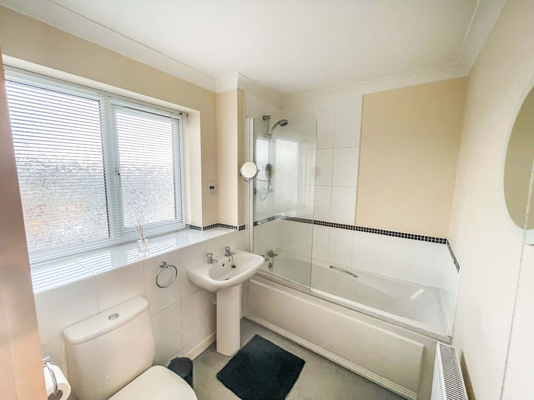 Property image 6 of 11