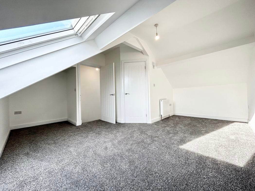 Property image 25 of 27