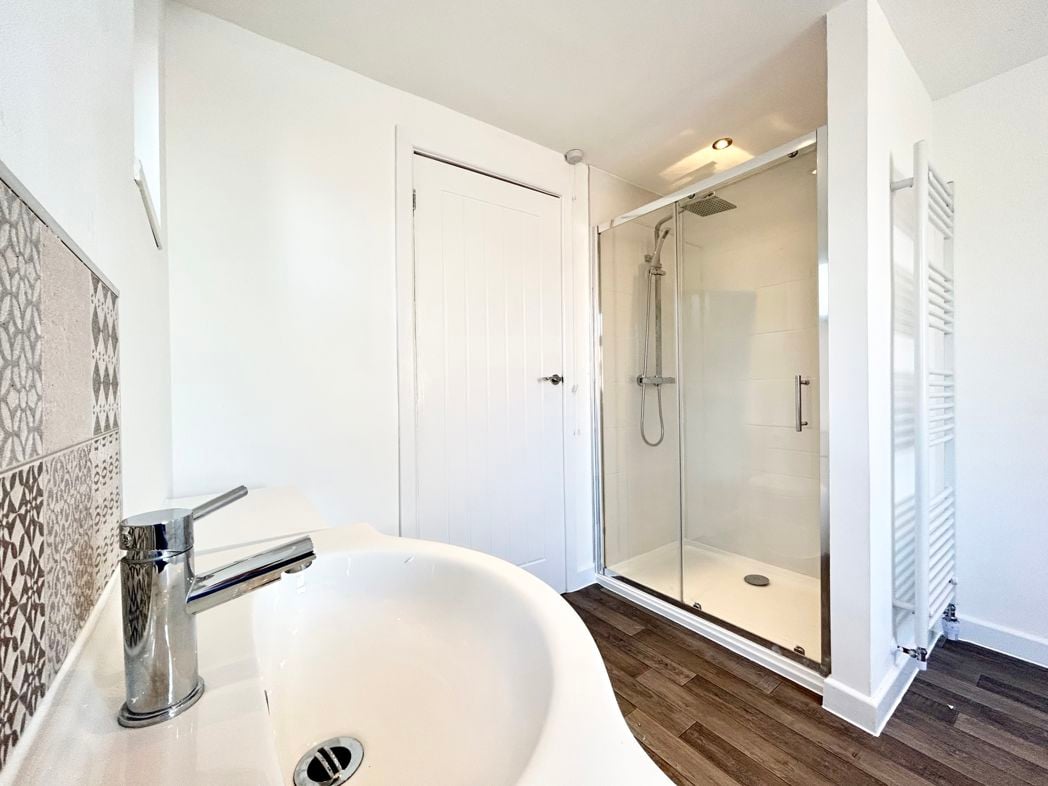Property image 22 of 27