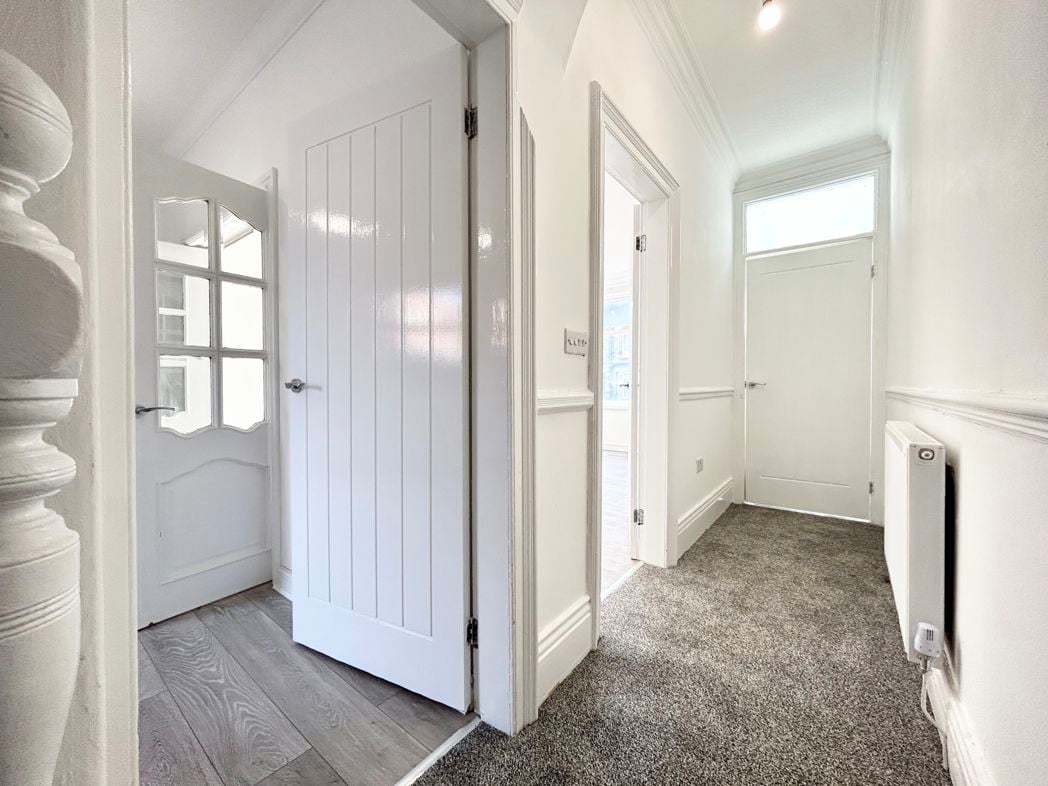 Property image 12 of 27
