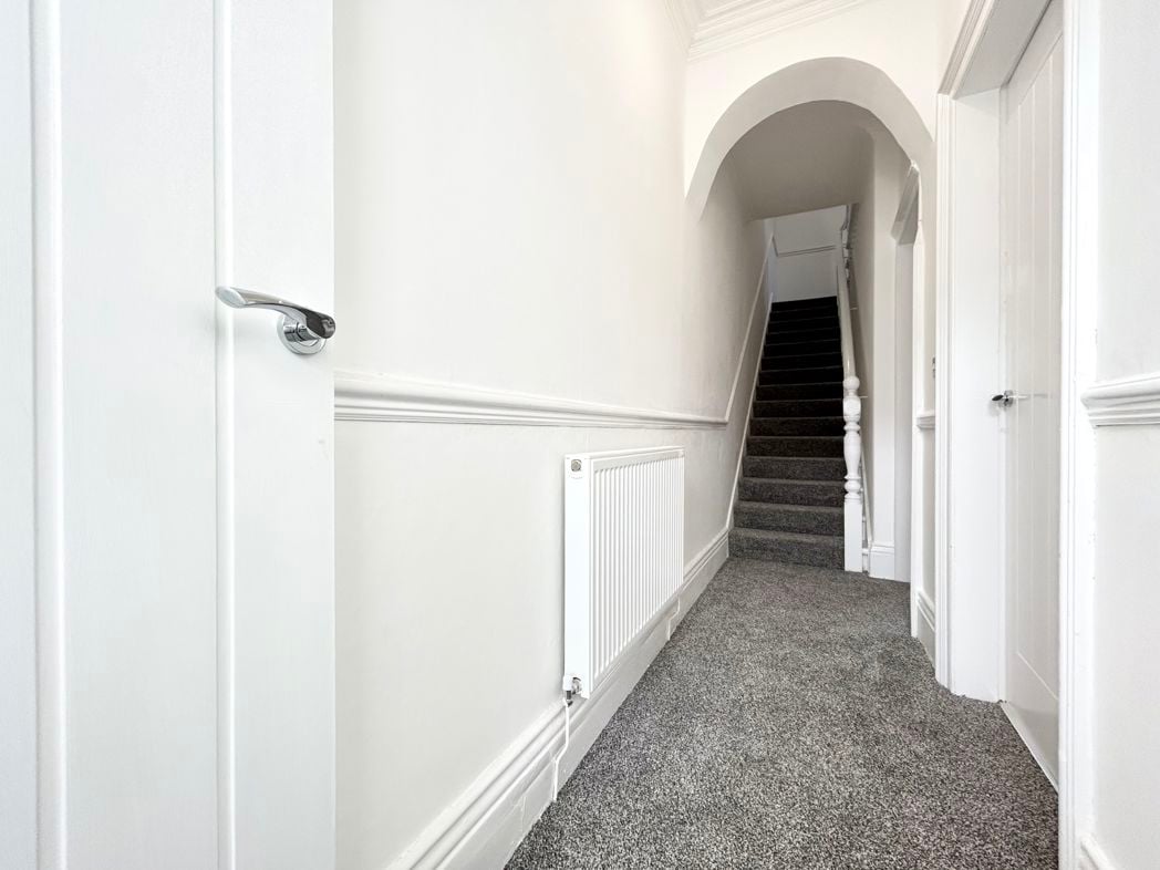 Property image 4 of 27