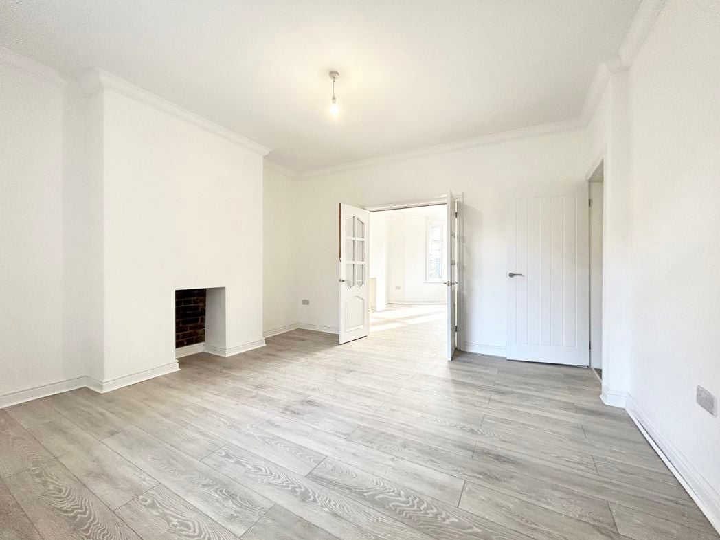 Property image 7 of 27