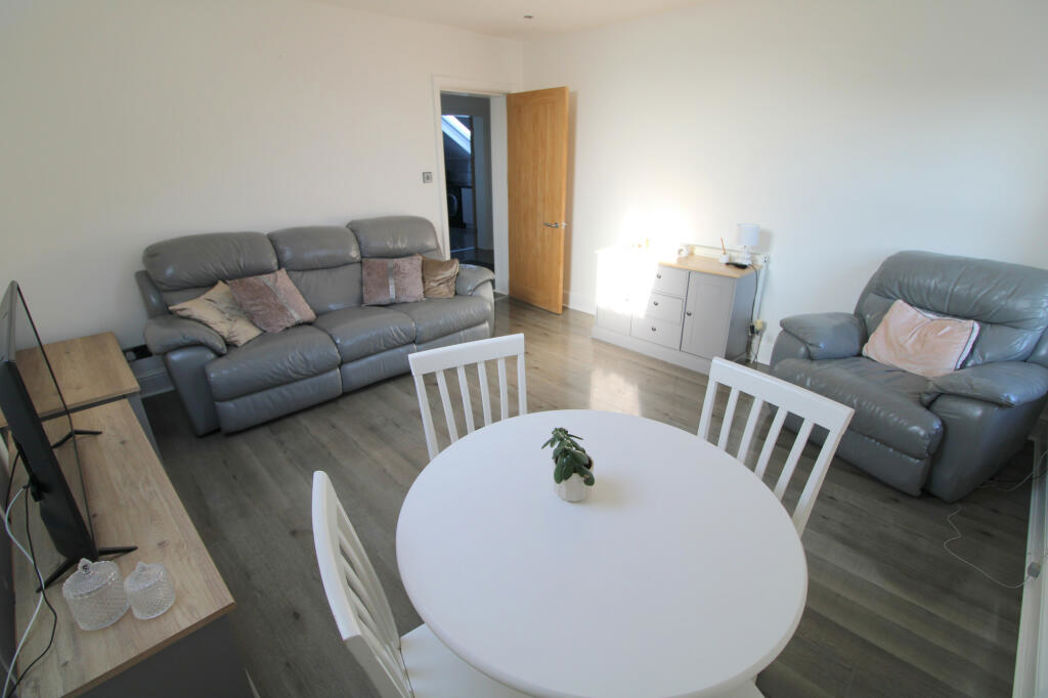 Property image 5 of 14