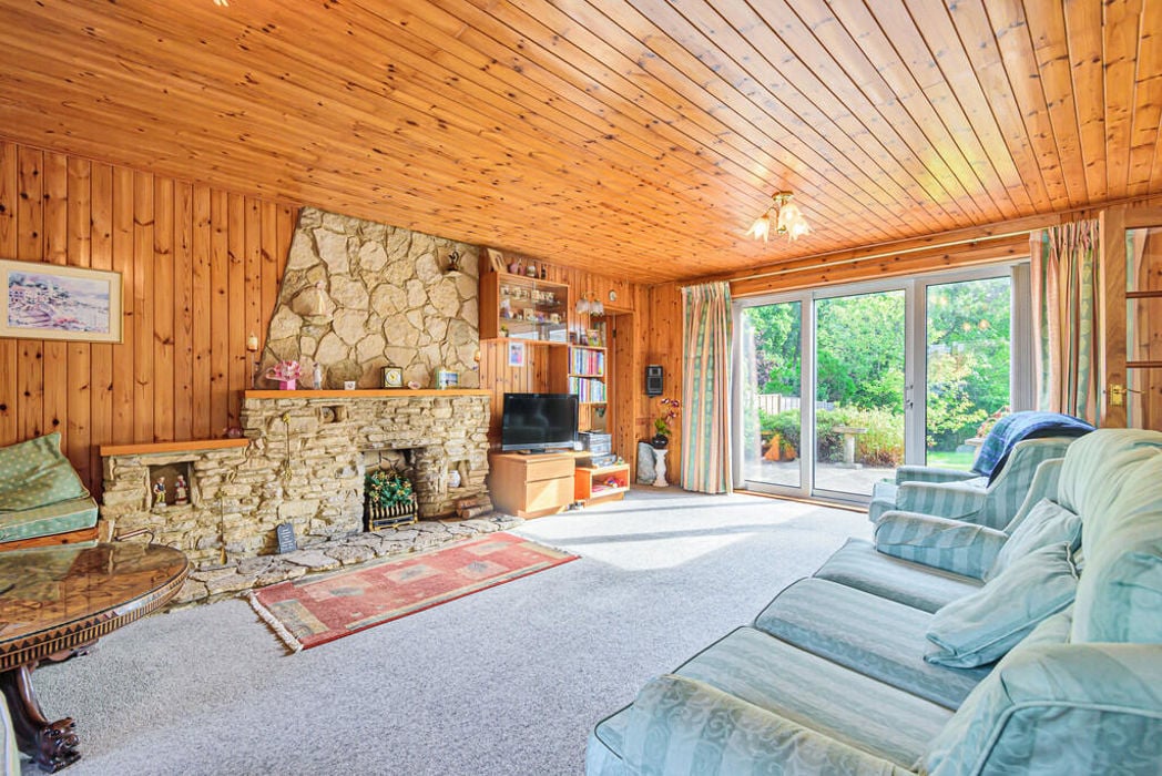 Property image 2 of 17