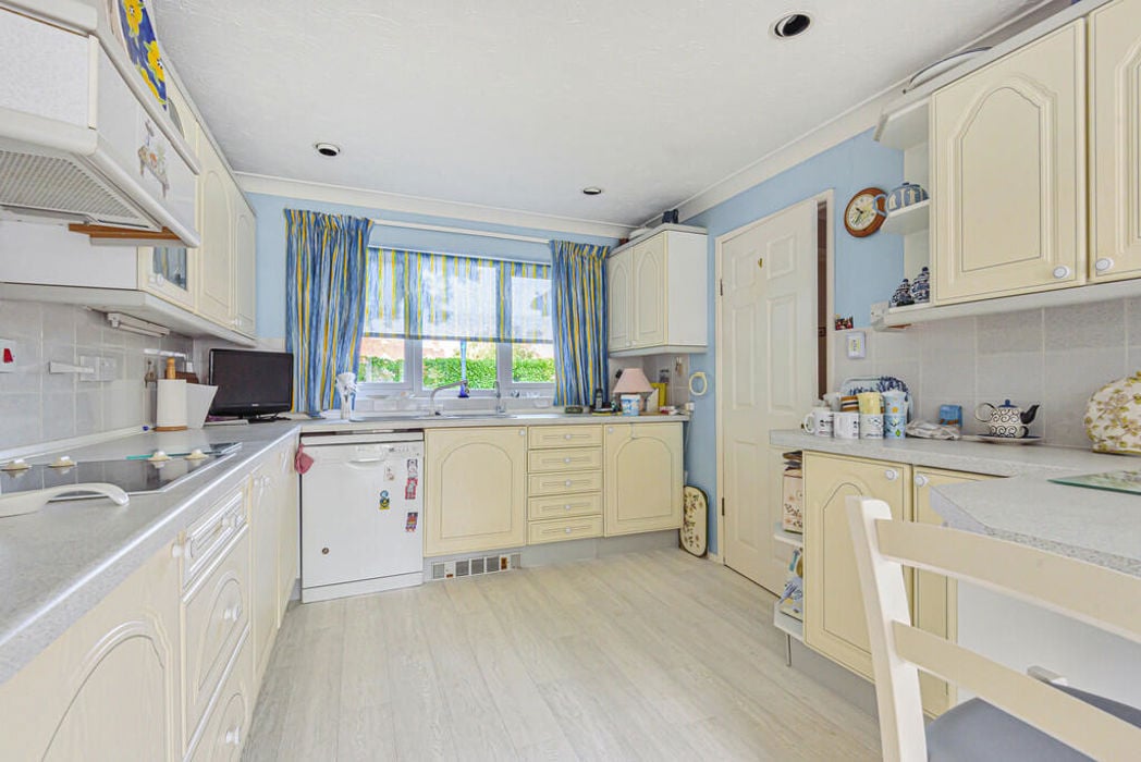 Property image 4 of 17