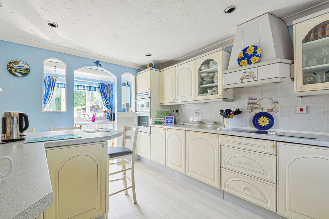 Property image 3 of 17