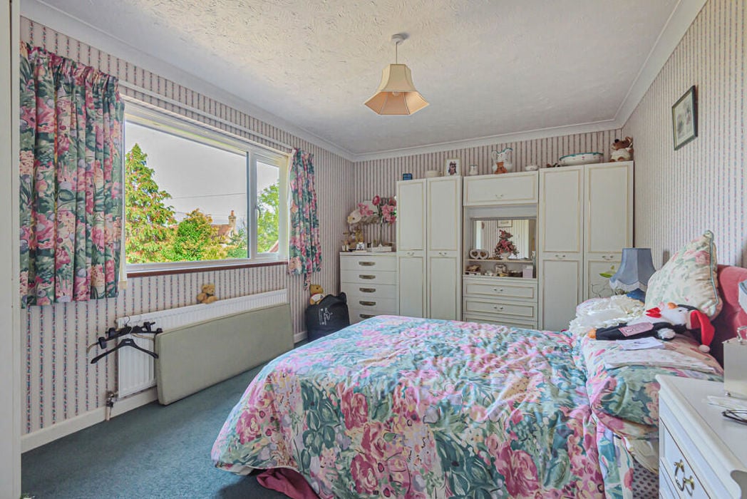 Property image 10 of 17