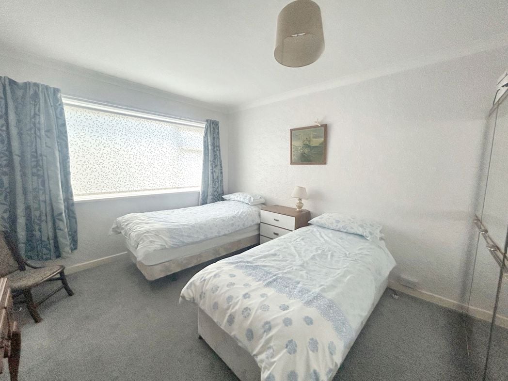 Property image 11 of 23