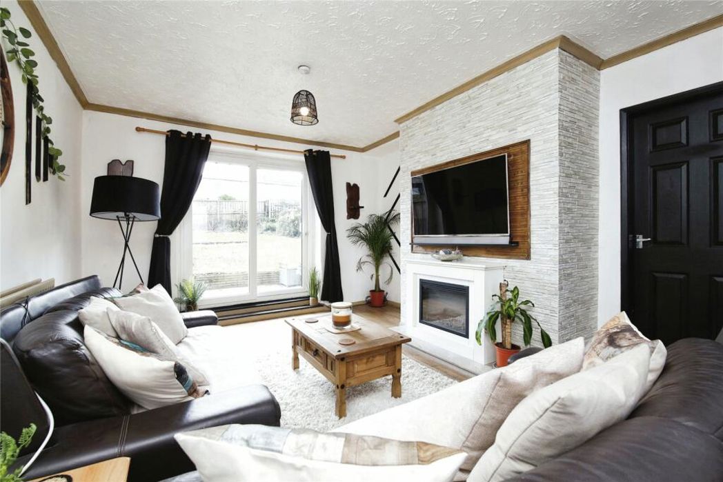 Property image 2 of 15