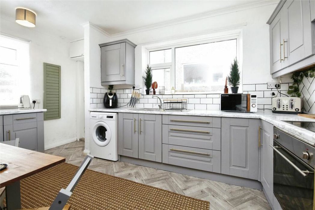 Property image 3 of 15