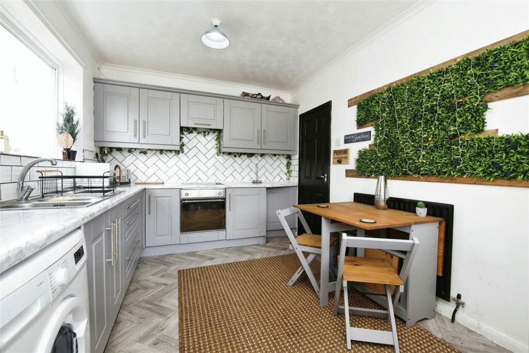 Property image 6 of 15